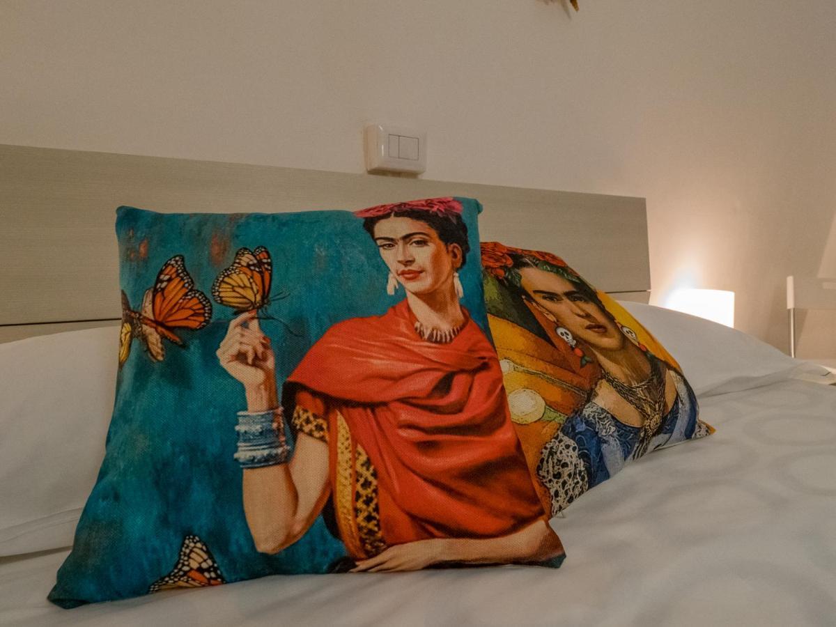 ヴェルナッツァLa Casa Di Fridaアパートメント エクステリア 写真