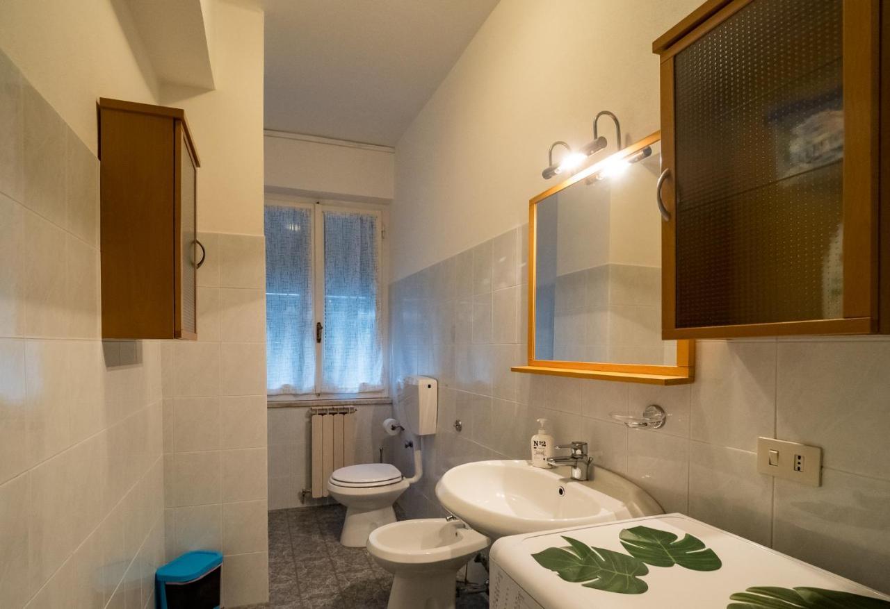 ヴェルナッツァLa Casa Di Fridaアパートメント エクステリア 写真