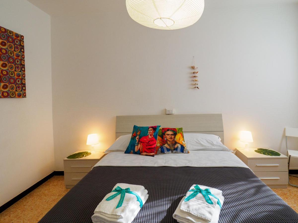 ヴェルナッツァLa Casa Di Fridaアパートメント エクステリア 写真