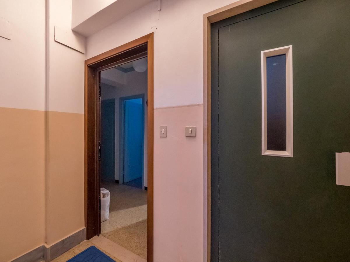 ヴェルナッツァLa Casa Di Fridaアパートメント エクステリア 写真