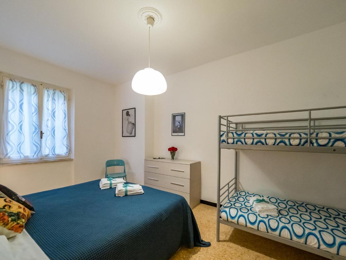ヴェルナッツァLa Casa Di Fridaアパートメント エクステリア 写真