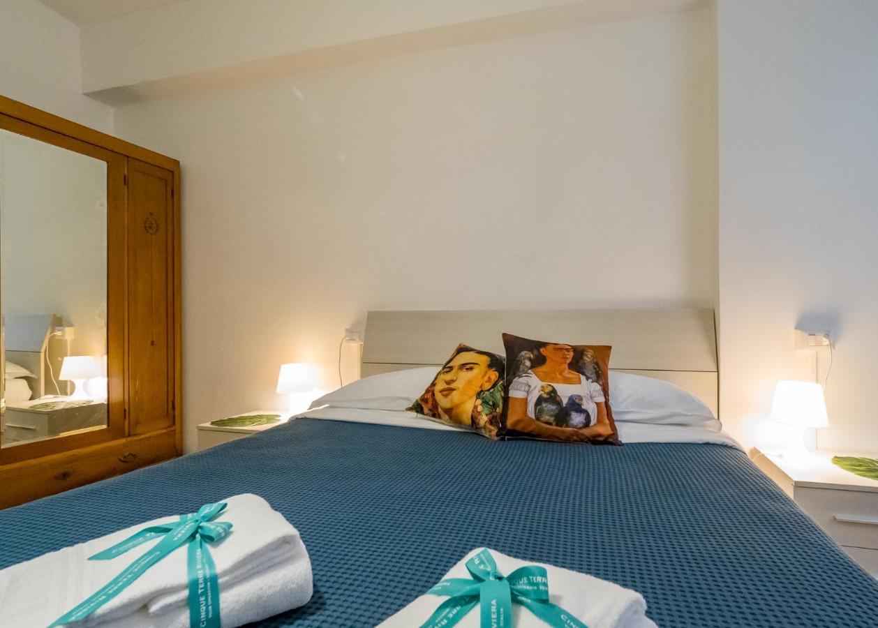 ヴェルナッツァLa Casa Di Fridaアパートメント エクステリア 写真